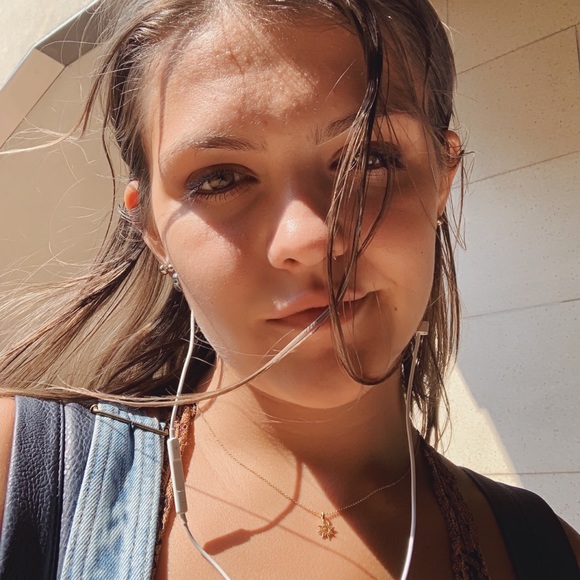 Meet your Posher, Rachael - Picture 1 of 1